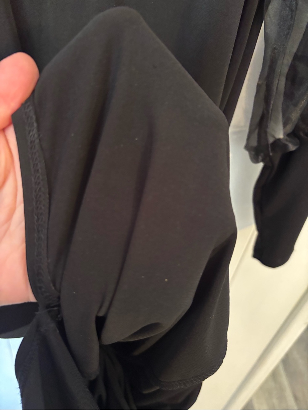 Elegant Black Long Dress with Sheer Puff Sleeves - Picture 10 of 14